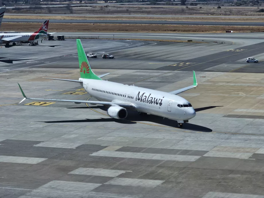 Malawi Airlines, Boeing 737 på Johannesburg lufthavn