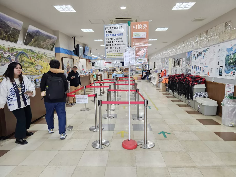 Kasse ved båthavnen