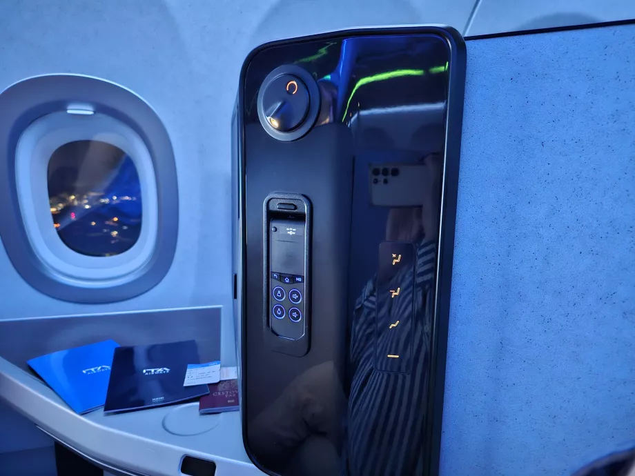 Setepanel - setekontroll, lampe- og IFE-kontroll