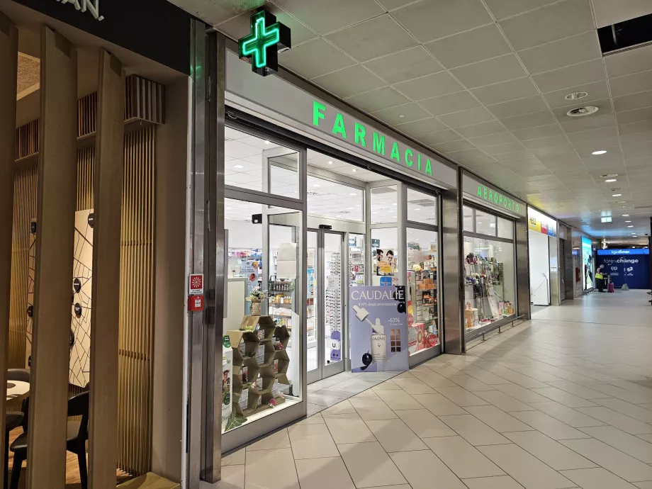 Apotek, BLQ lufthavn