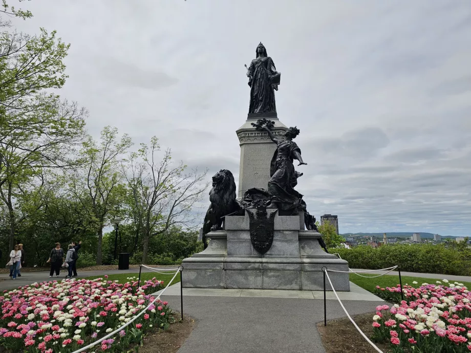 Dronning Victoria-statuen