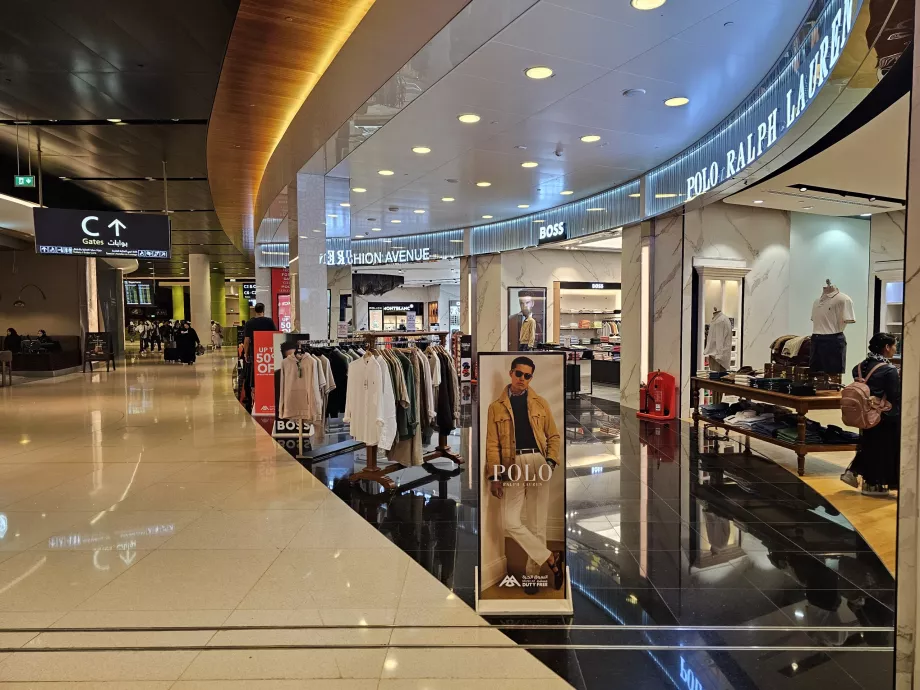 Motebutikker, transittområde