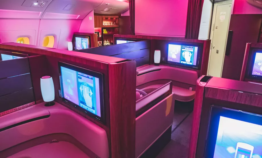 Første klasse med Qatar Airways