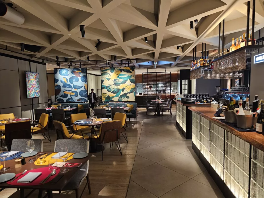 Restaurant Gallery 11