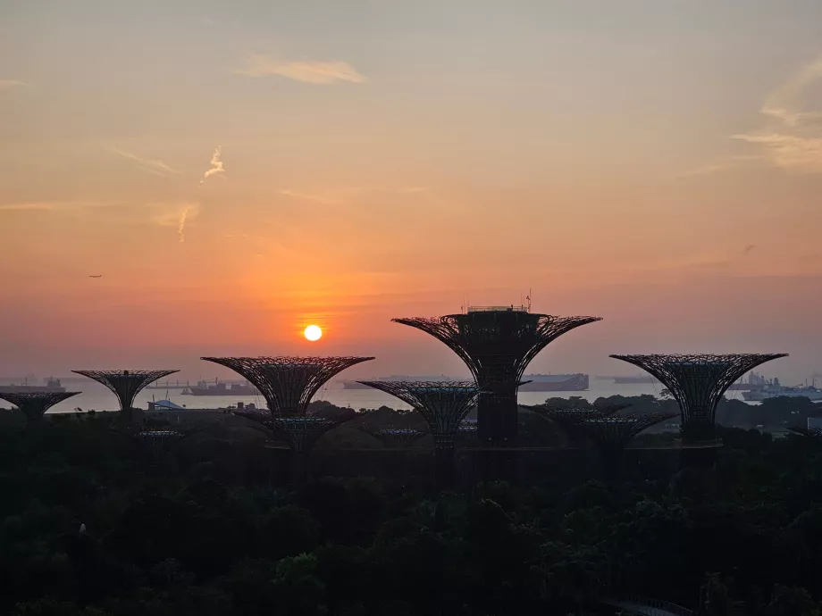 Soloppgang - utsikt fra rommet