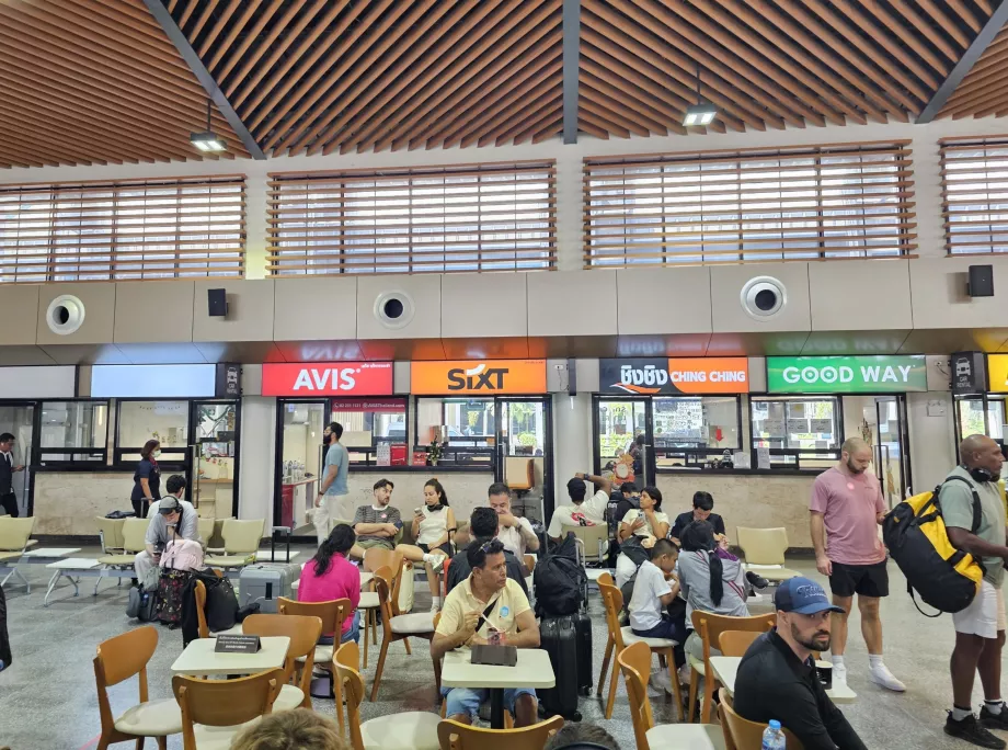 Terminal for landtransport