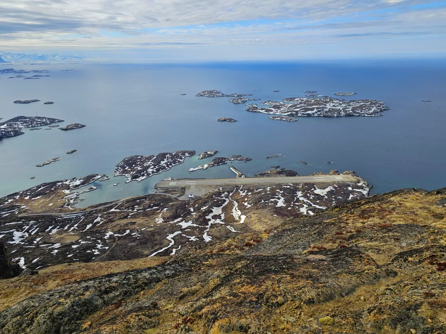 Sisimiut lufthavn, utsikt fra Palasip Qaqqaa