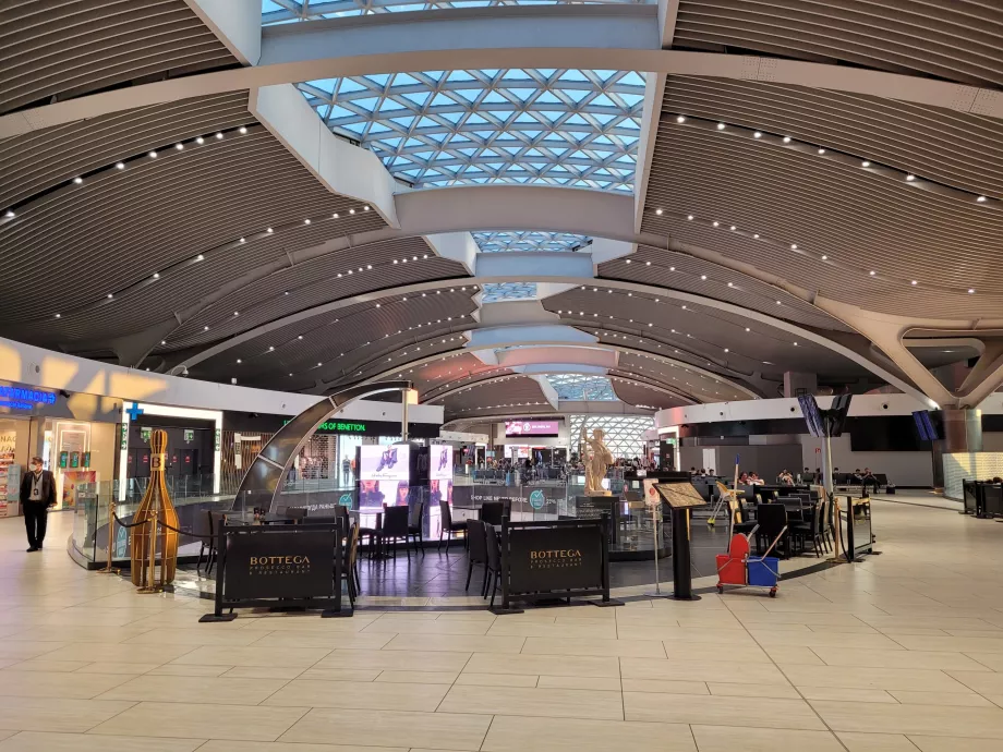 Terminal 1, seksjon B