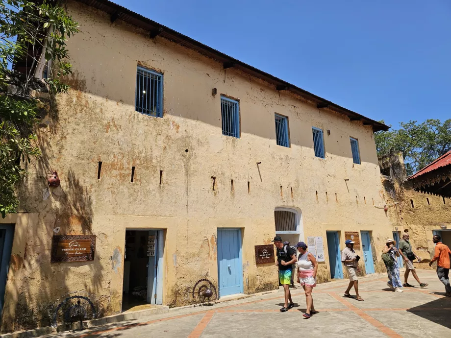 Prison Island, fengselsbygningen