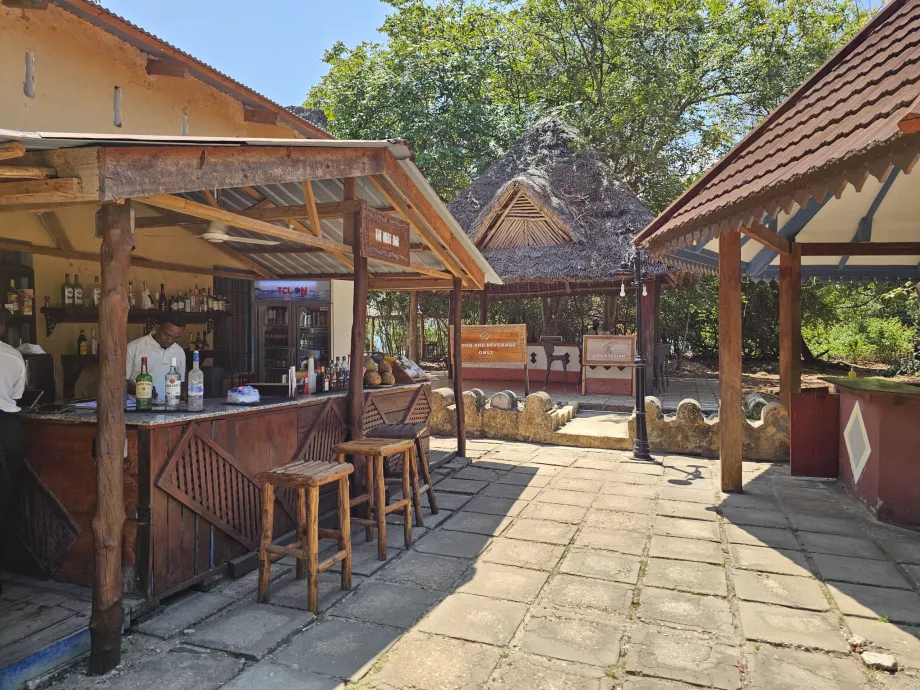 Prison Island, restaurant