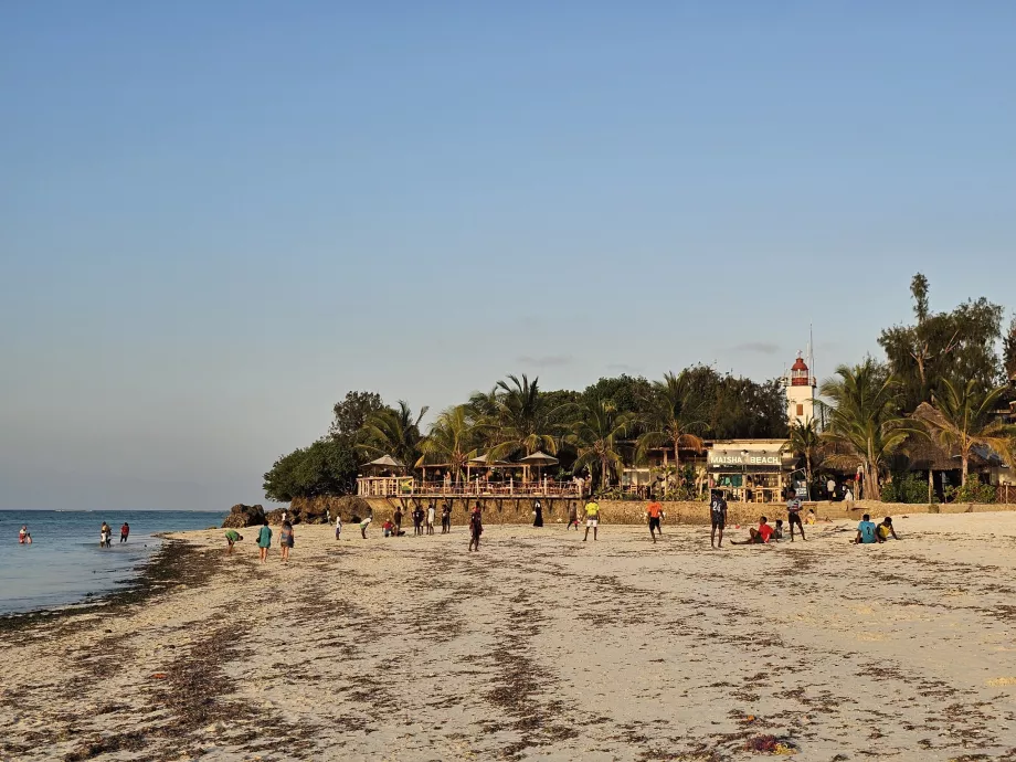 Nungwi, Maisha Beach