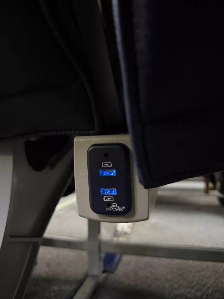 USB-lading under setene