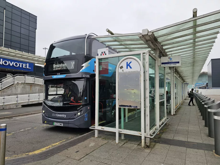 Buss X1 mot sentrum