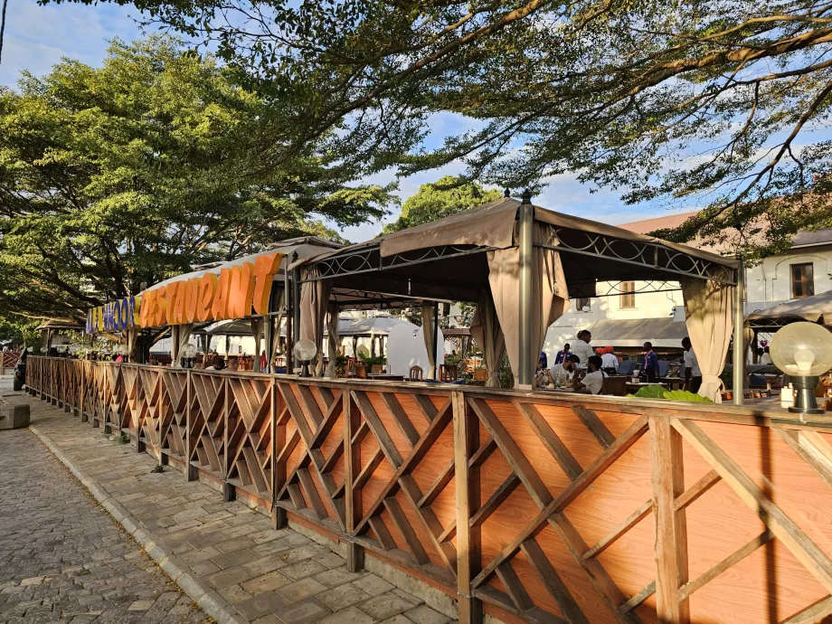 Luksusrestaurant, Darajani Souk