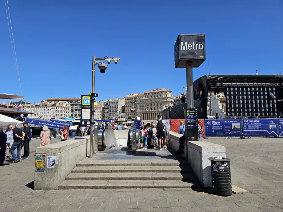 Inngang til metrostasjonen