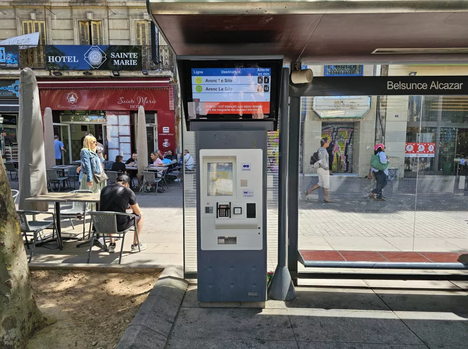 Billettautomat på trikkeholdeplassen