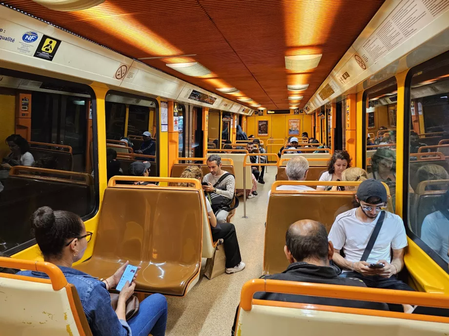 Metro interiør