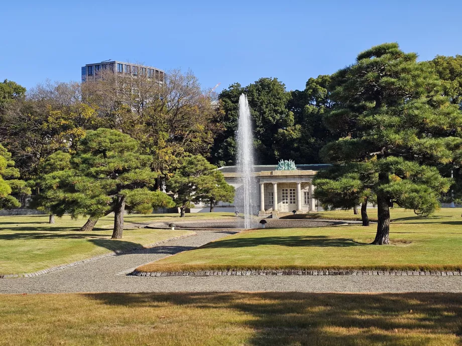 Akasaka Palace Gardens