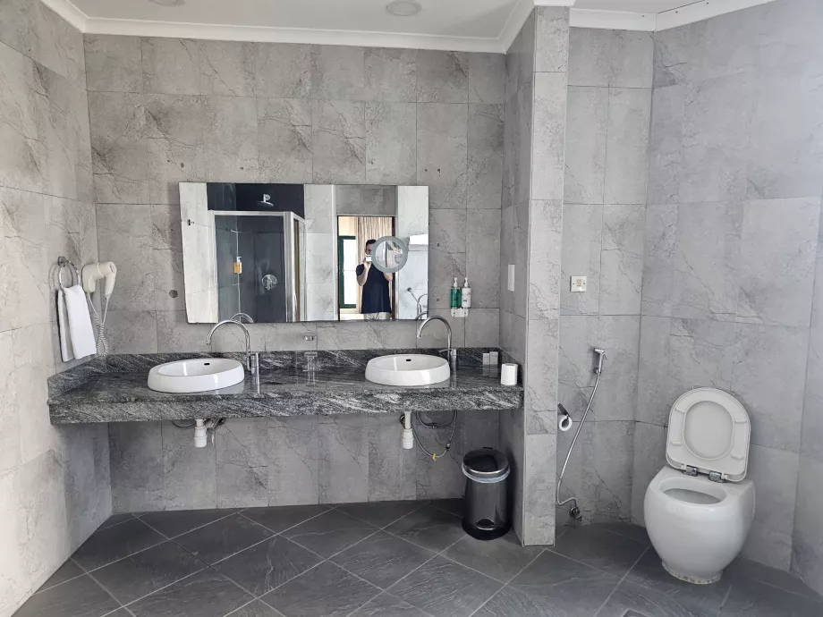 Harbour View Suites