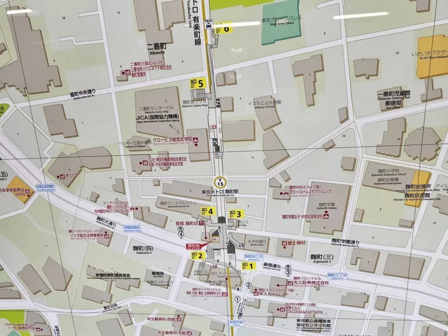 Kart over utganger fra metrostasjonen