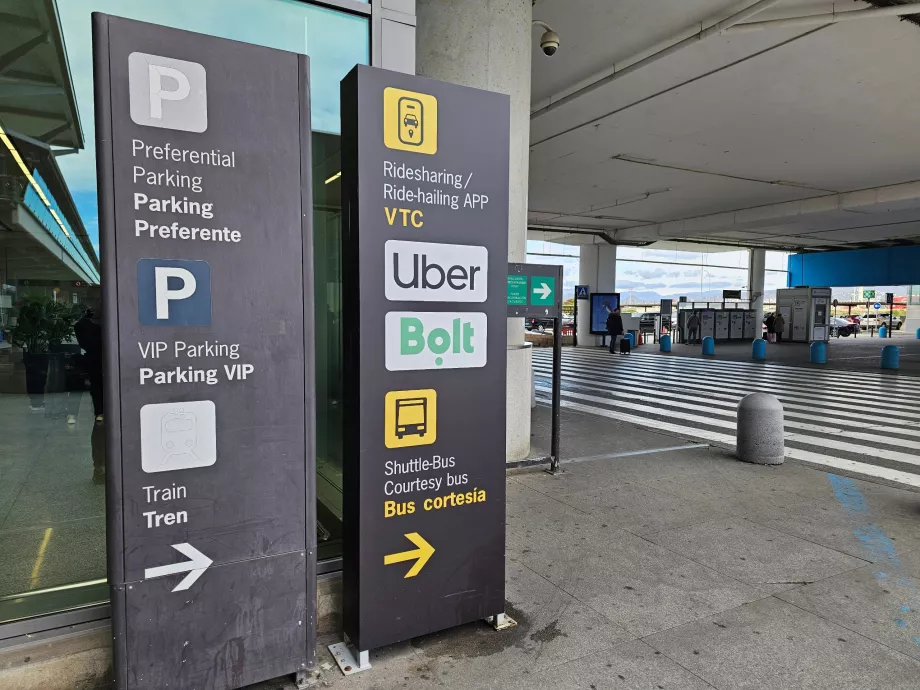 Veibeskrivelse til Uber- og Bolt-hentepunkter