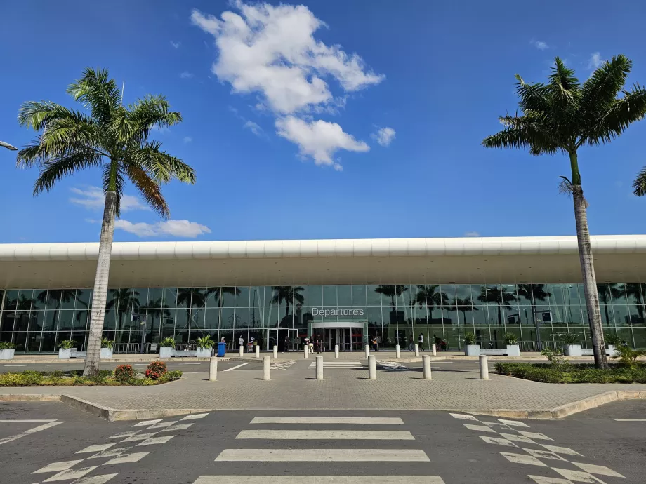 Terminal 3