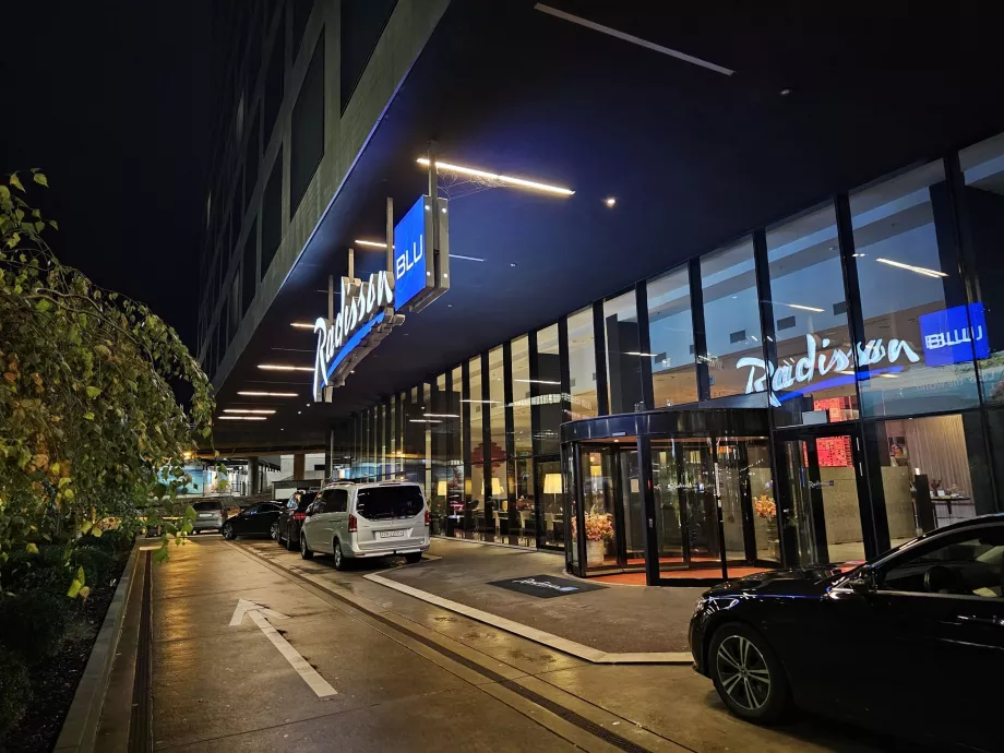 Hotel Radisson Blu, ZRH lufthavn