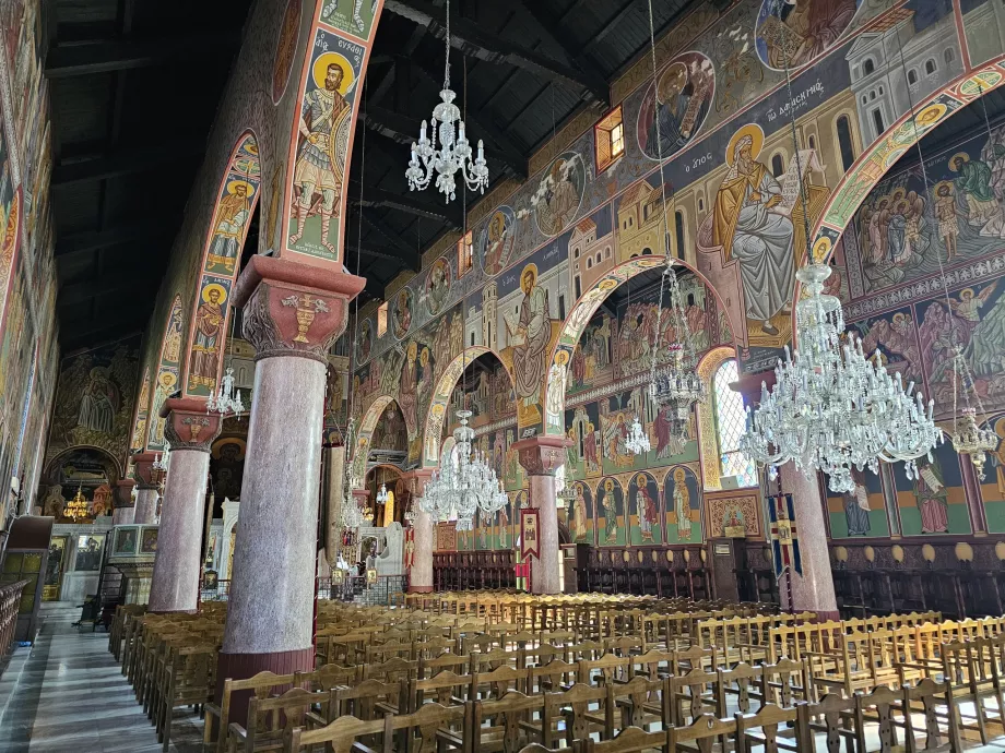 Evangelismos kirke, interiør