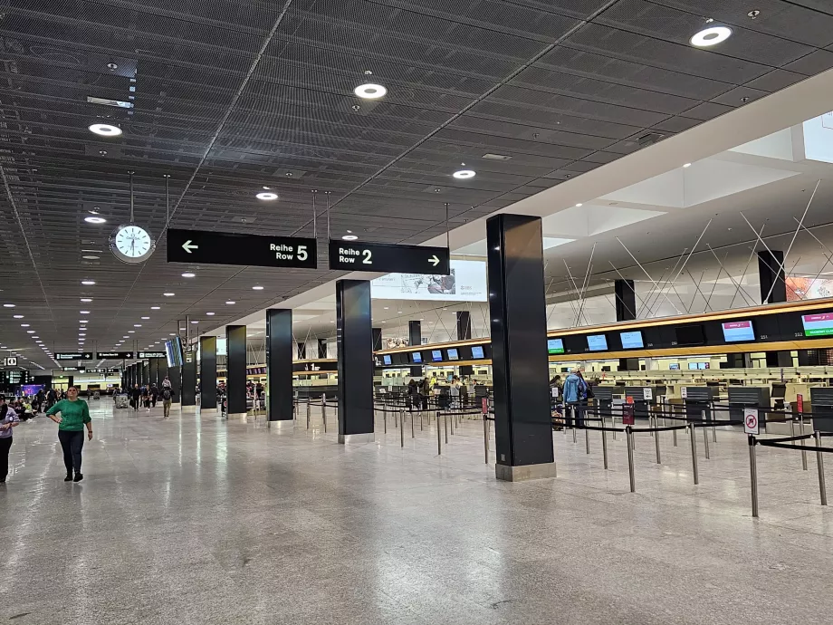 Innsjekkingshallen, ZRH lufthavn