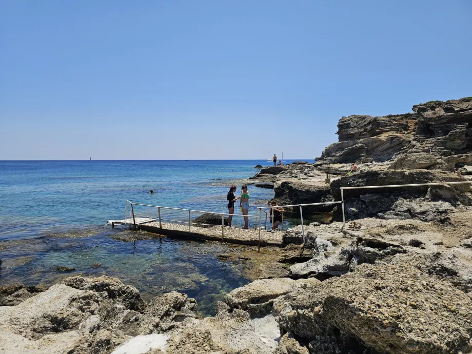 Strand i nærheten av Kallithea Springs
