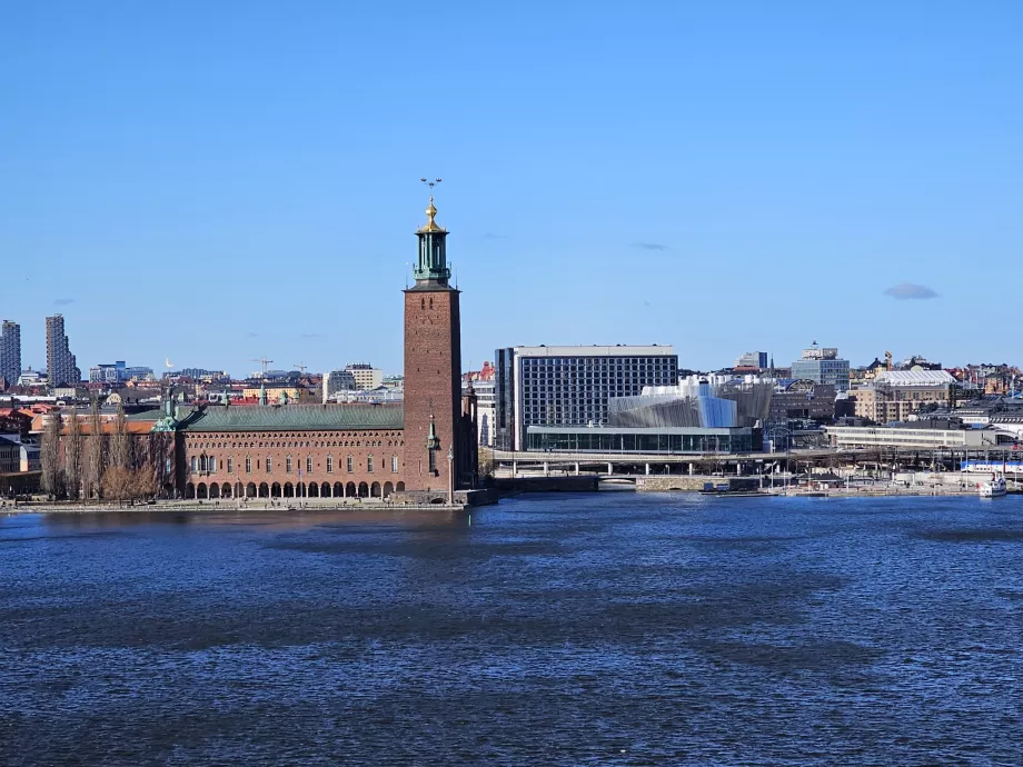 Utsikt over Stockholms rådhus fra Mariaberget