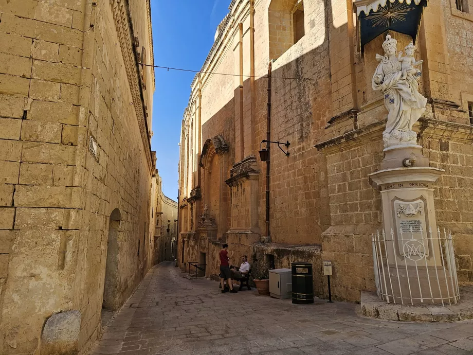Gatene i gamlebyen i Mdina