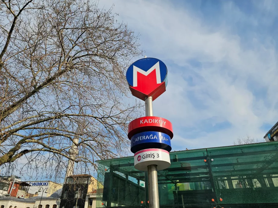 Betegnelse på metrostasjonen