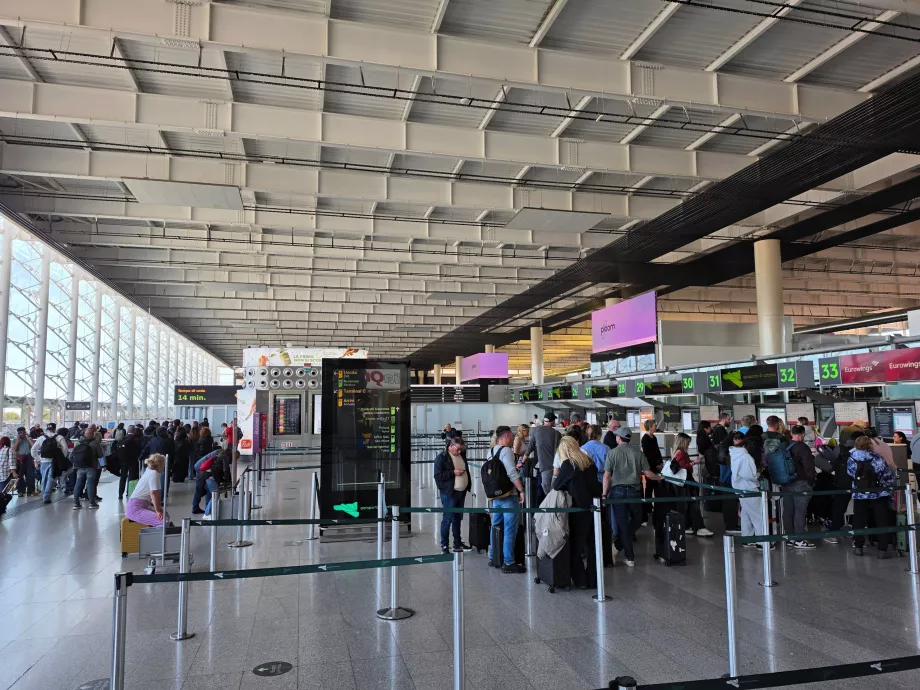 Innsjekkingsskranker, Terminal A