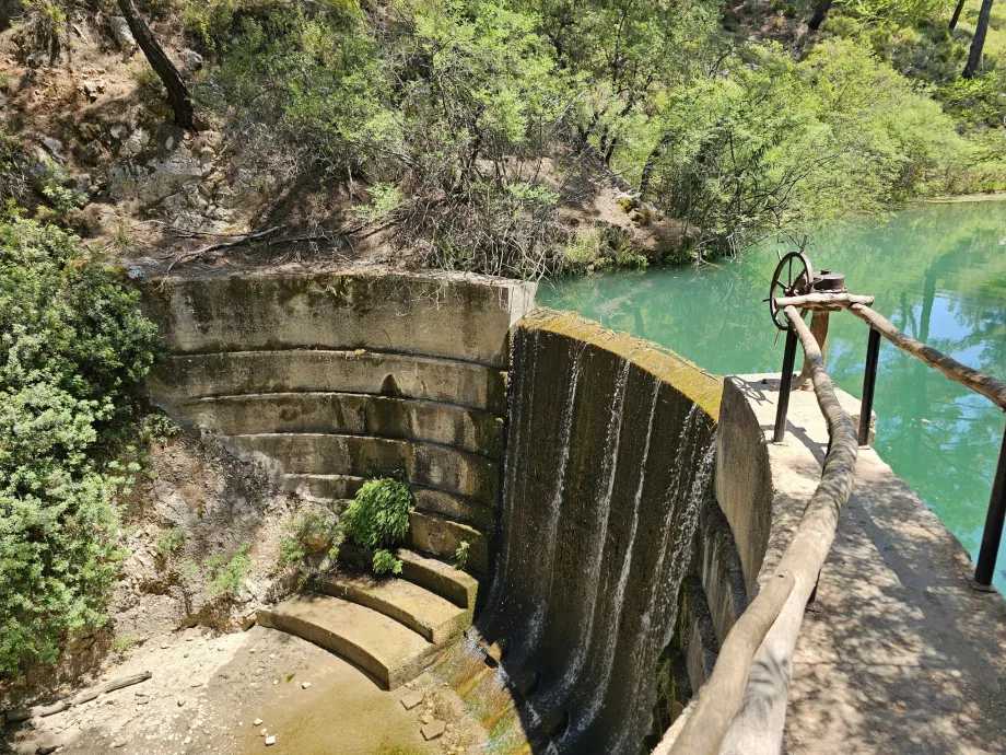 Seven Springs Dam