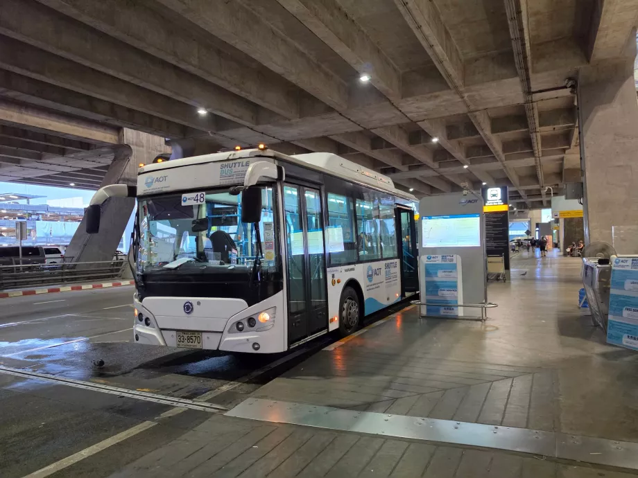 Shuttlebussholdeplass ved BKK lufthavn