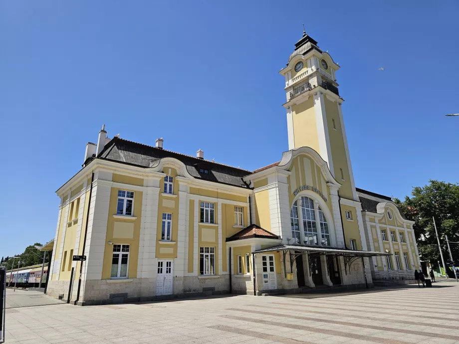 Burgas jernbanestasjon