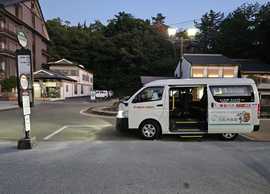 Minibuss til stranden