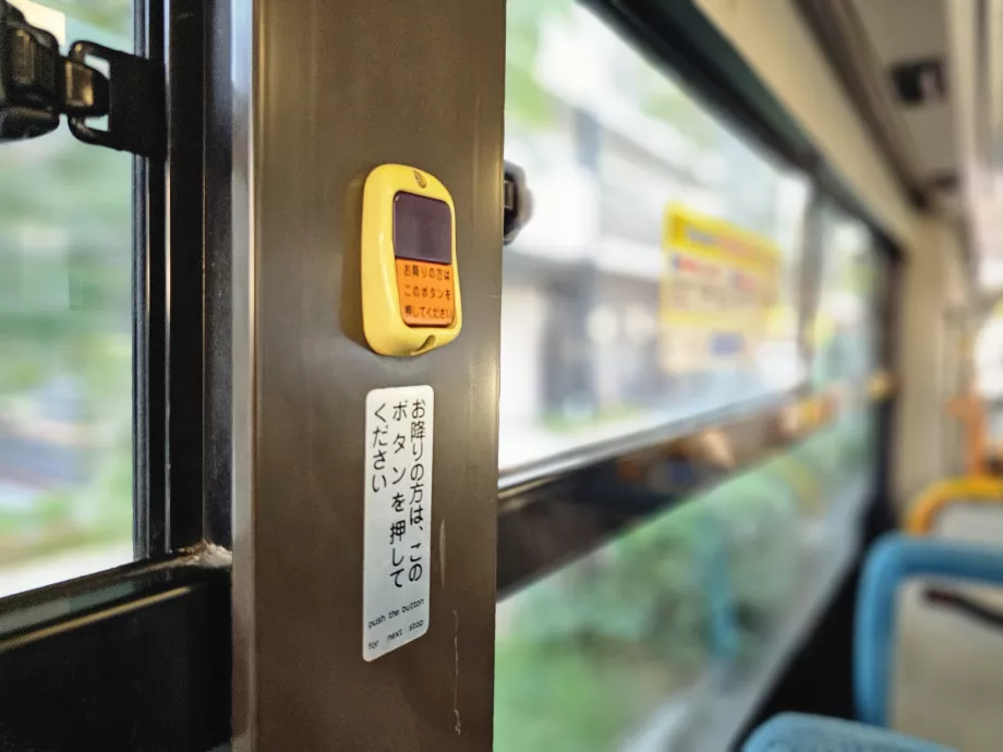 Stopp-knappen på bussen