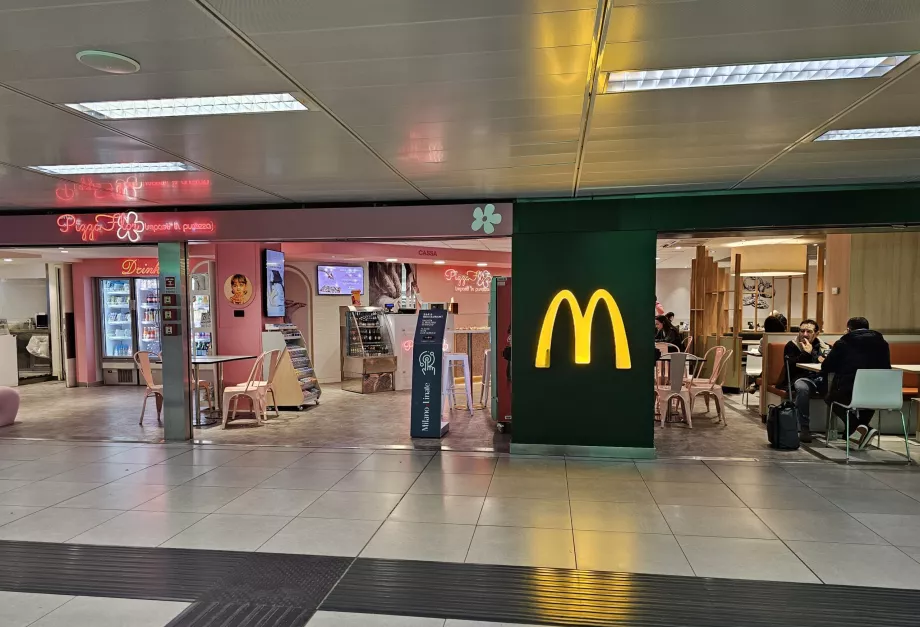 McDonald's, offentlig område