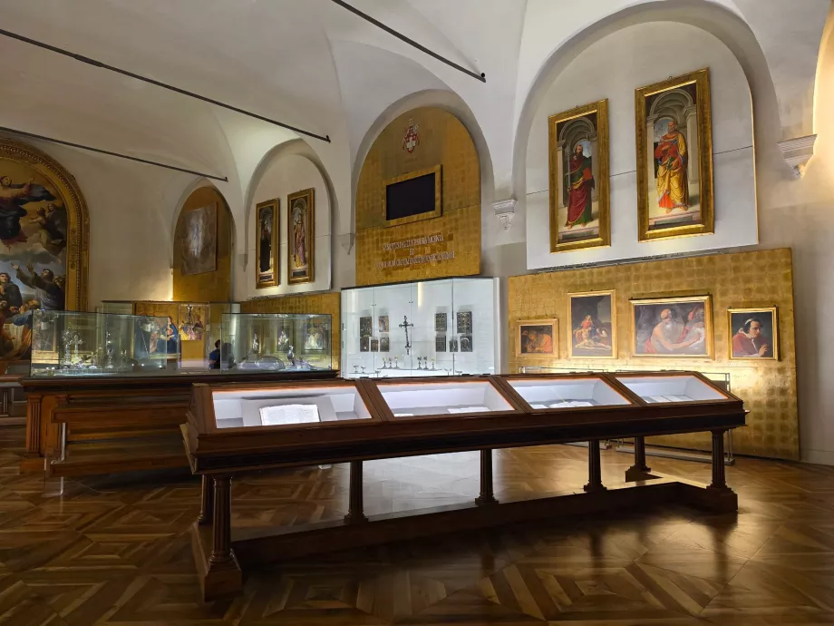 Paulusbasilikaen bak murene, galleri