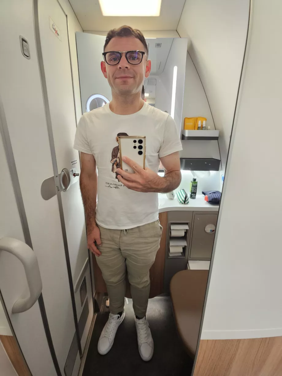 Christopher på toalettet