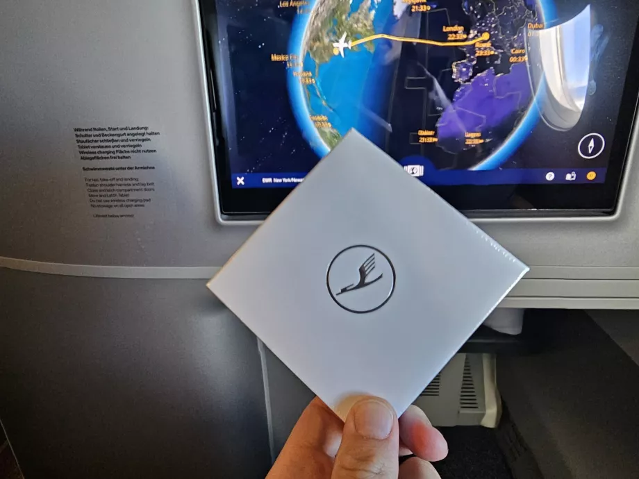 Sjokoladeeske før landing