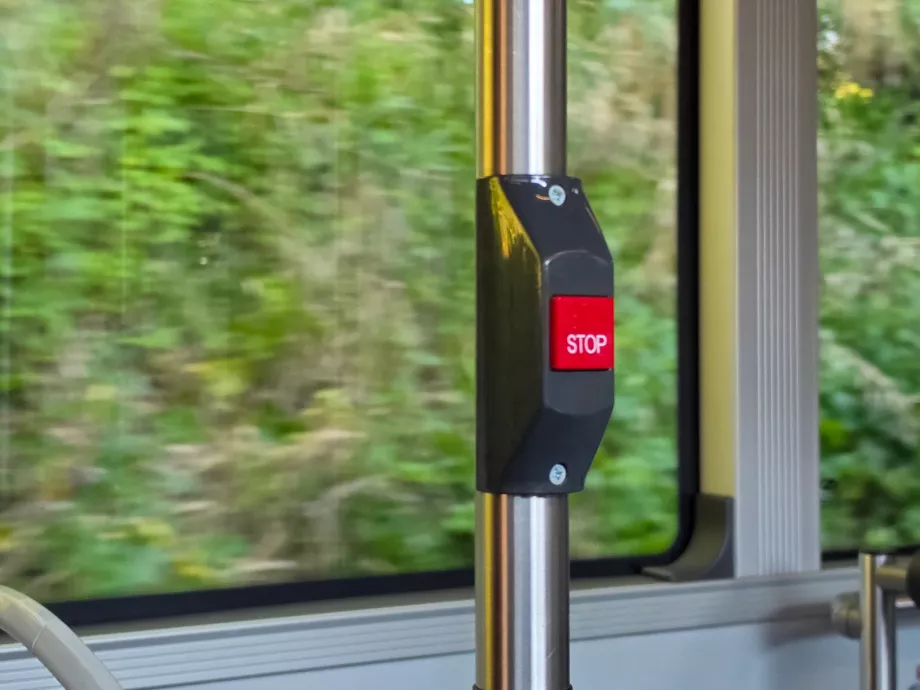 Stoppknapp på bybusser