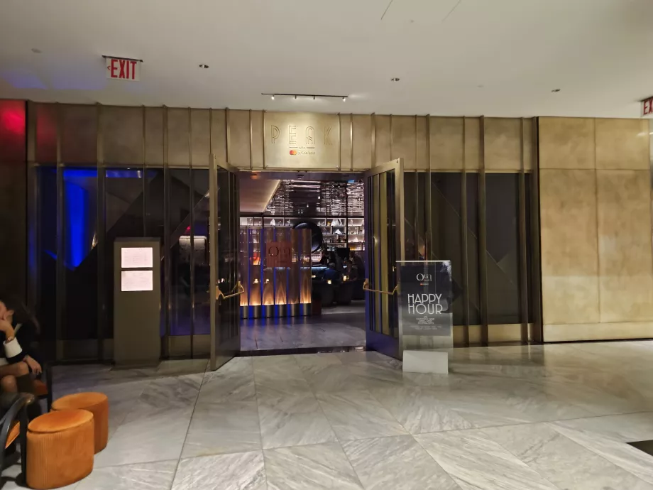 Inngang til Peak Restaurant