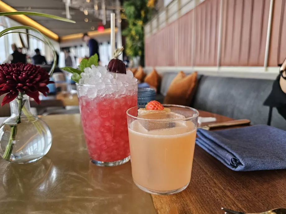 Cocktailer i Peak Restaurant