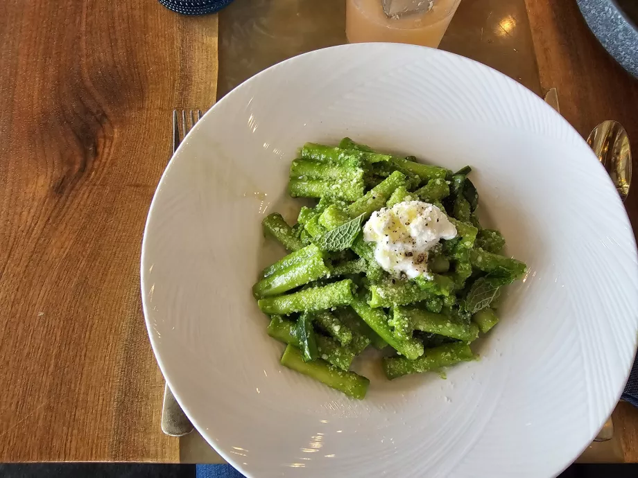 Mat i Peak Restaurant