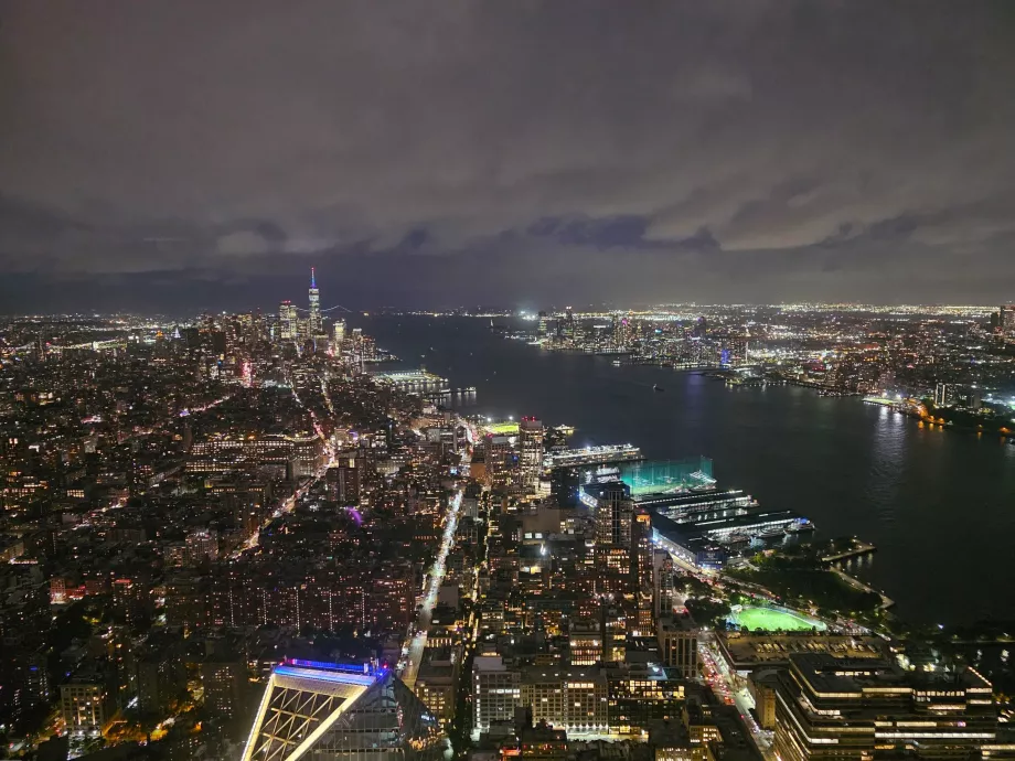 Nattutsikt fra "The Edge"