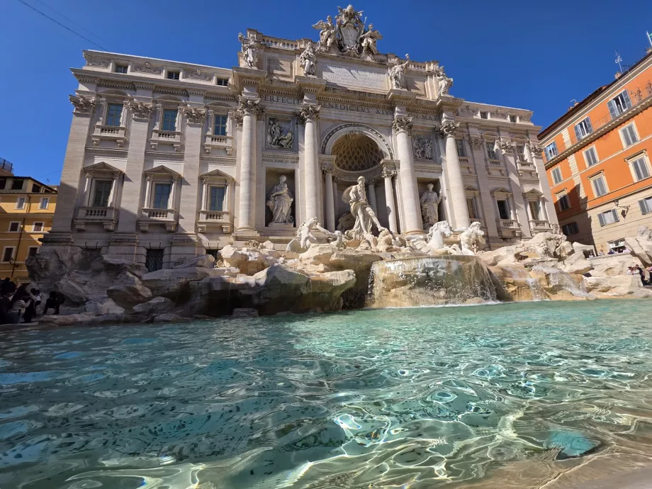 Fontana di Trevi, utsikt fra det betalte galleriet