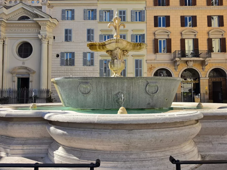 Campo de' Fiori, fontene